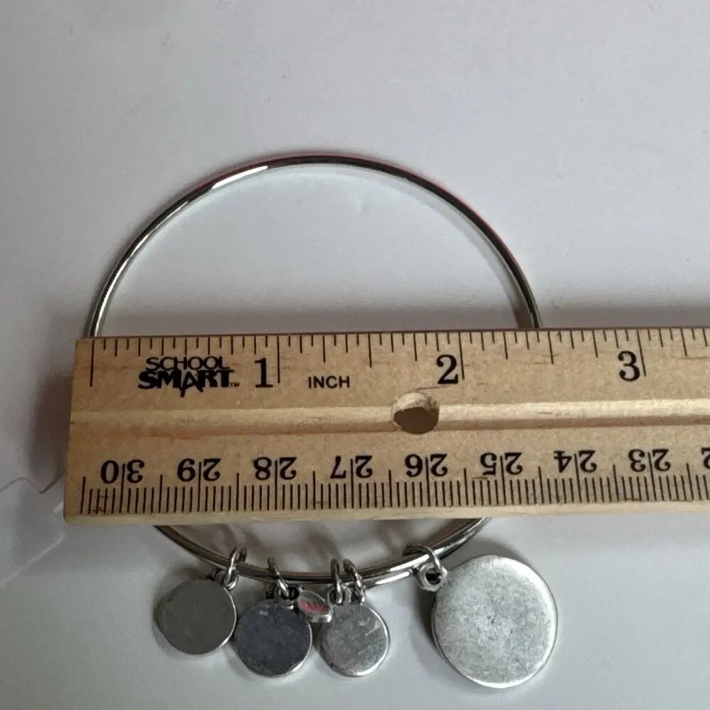 SOLVAR New with Tag Silver-tone Charm Bangle Claddagh Charm Bracelet 4 charms.